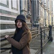 Studentessa universitaria offre lezioni private